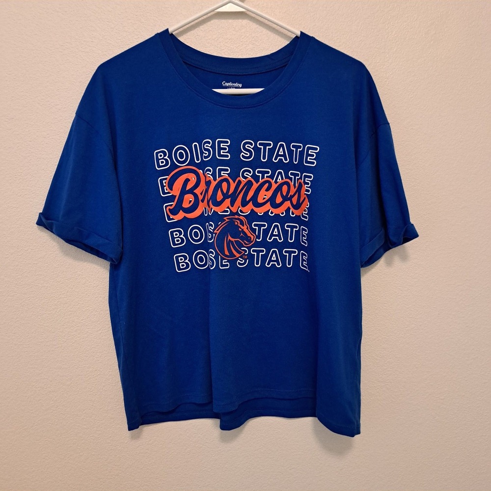 Captivating Boise State Broncos Graphic T-Shirt Blue Womens Large NCAA Fan Gear